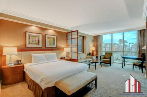 MGM Signature 02-704 Jacuzzi Studio